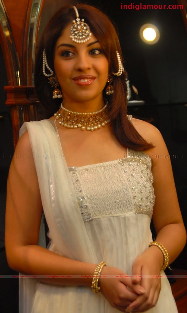 Richa Gangopadhyay Actress hd photo