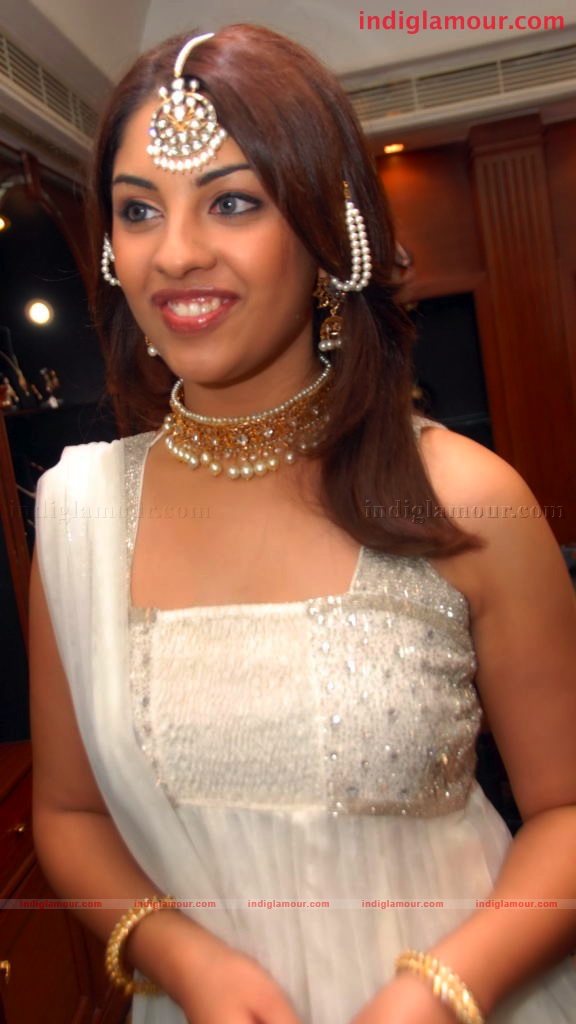 Richa Gangopadhyay Actress hd photo