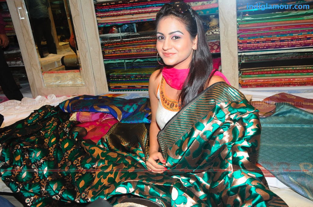 Aksha Actress hd photo