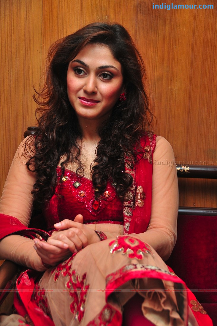 Manjari Fadnis in Red Actress hd photo