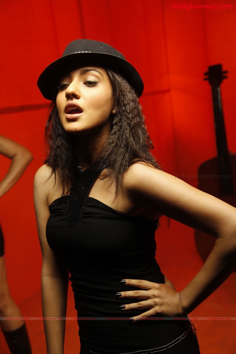 Neha Sharma Actress hd photo