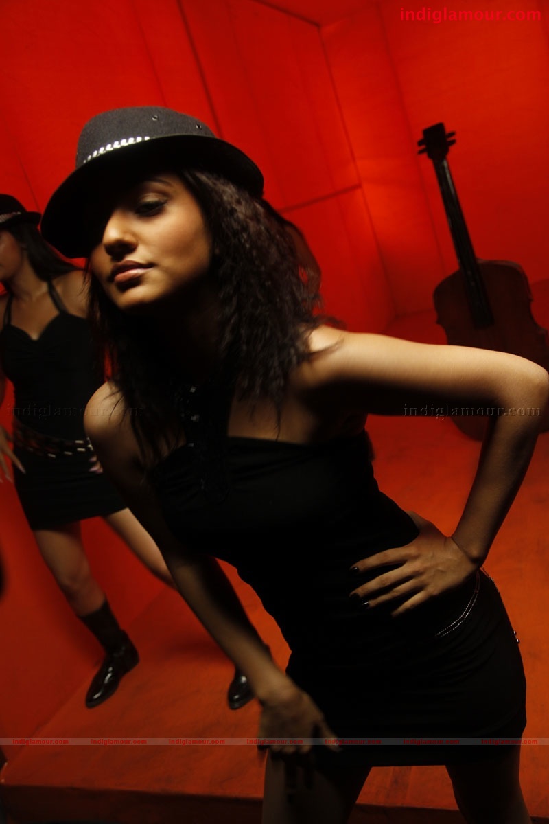 Neha Sharma Actress hd photo