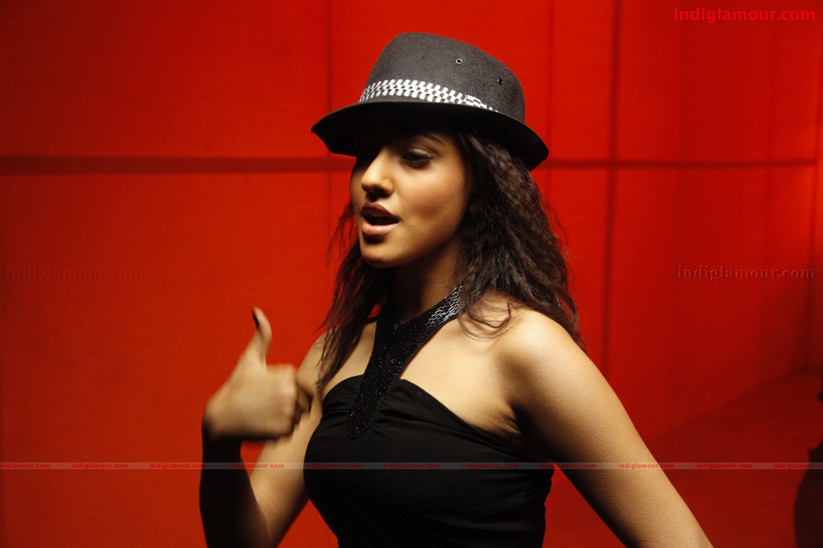 Neha Sharma Actress hd photo