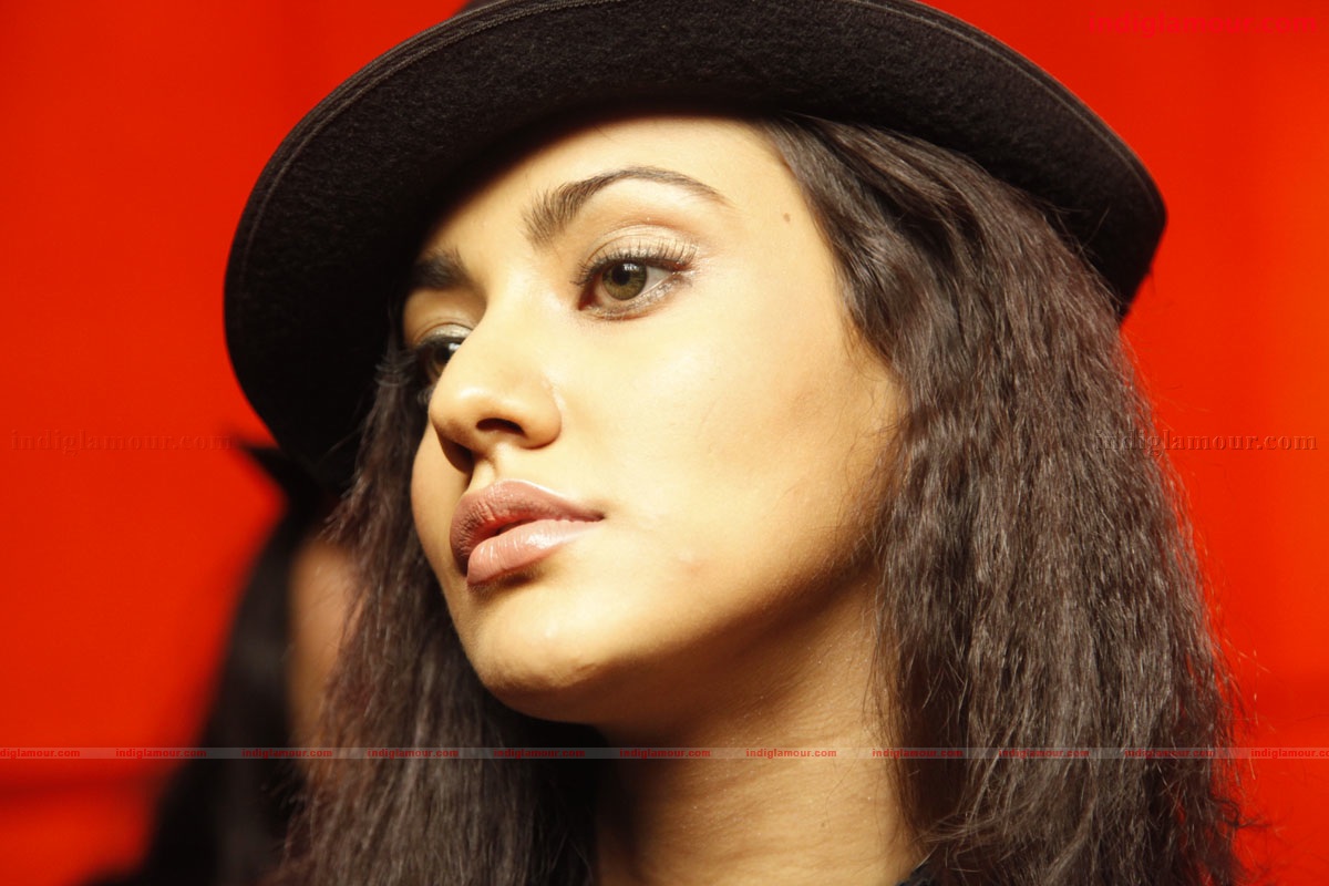 Neha Sharma Actress hd photo