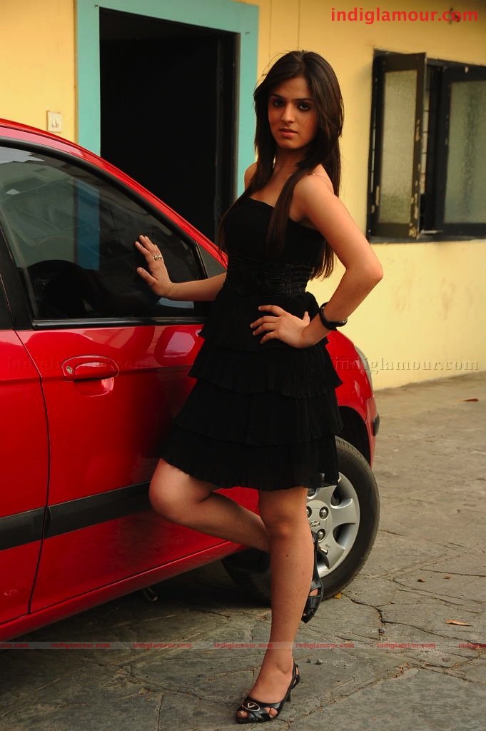 Shefali Sharma Actress hd photo