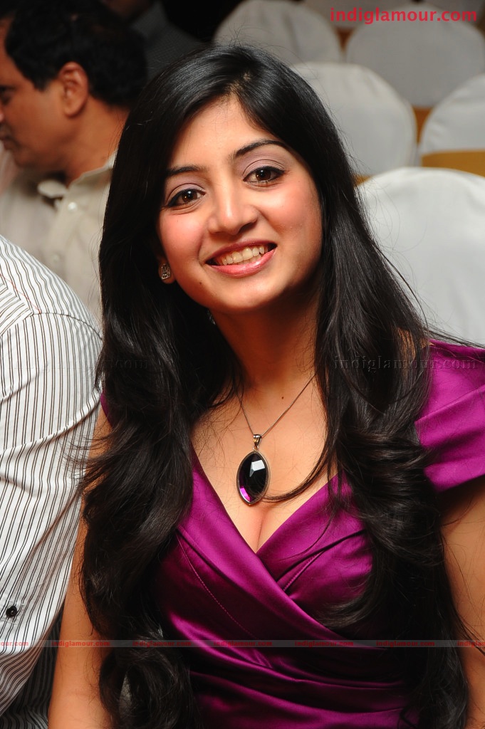 Poonam Kaur Actress hd photo