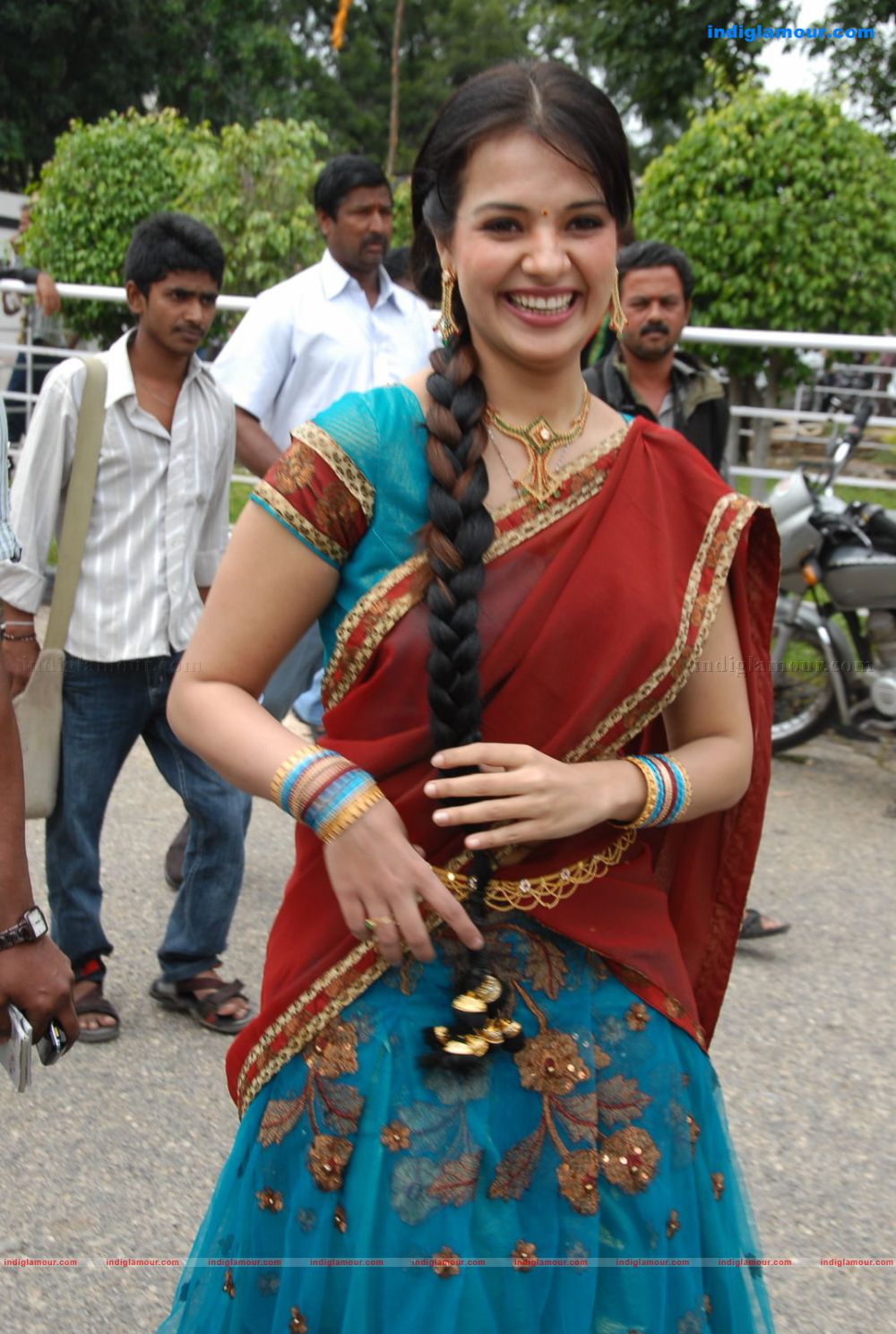 Saloni Actress hd photo