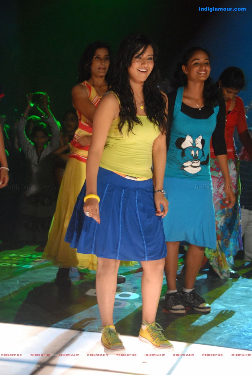 Isha Chawla Actress hd photo