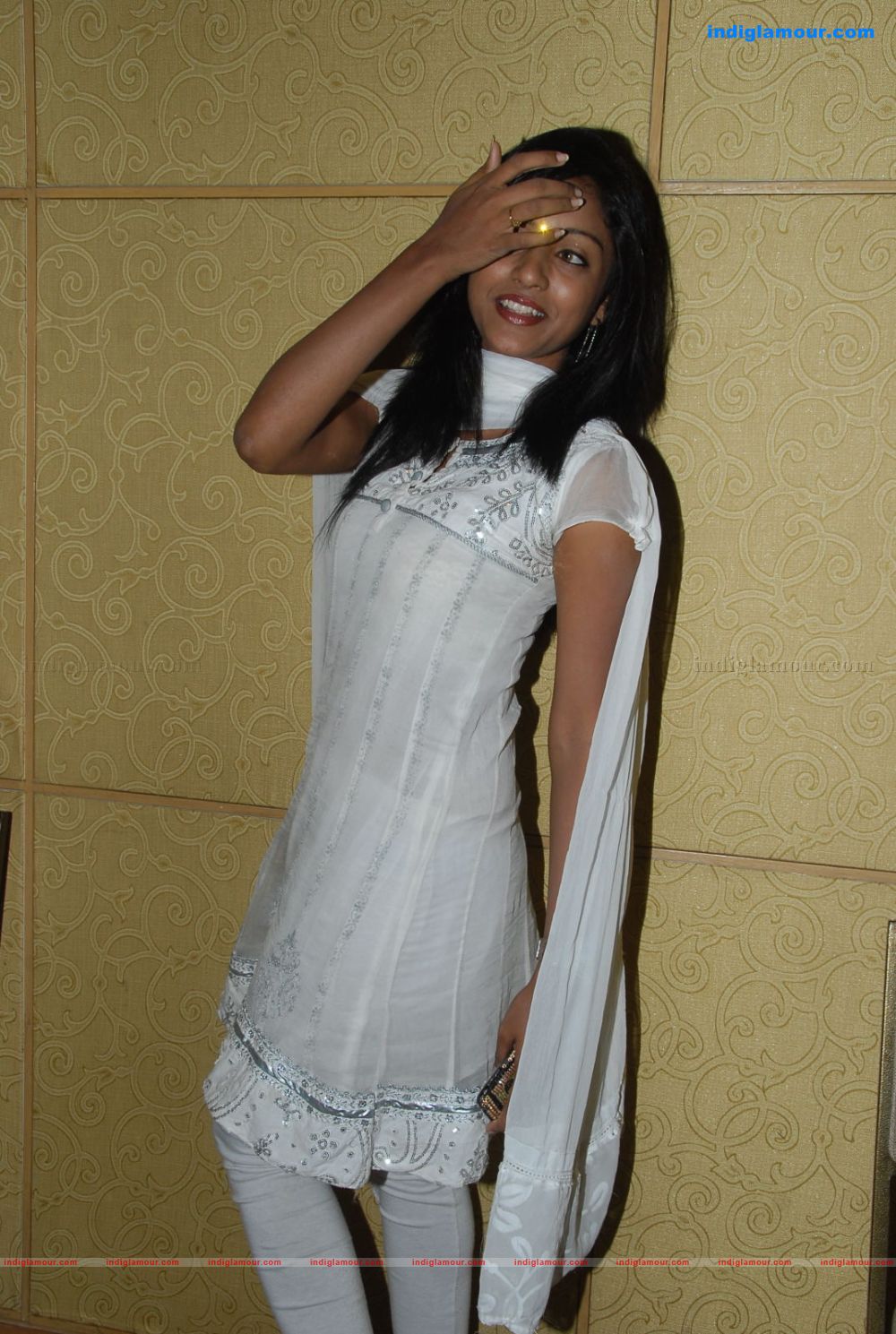 Keerthi Actress hd photo