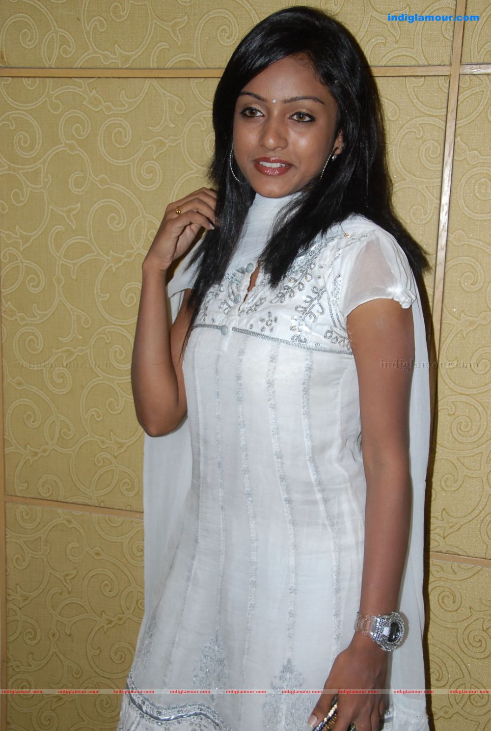 Keerthi Actress hd photo
