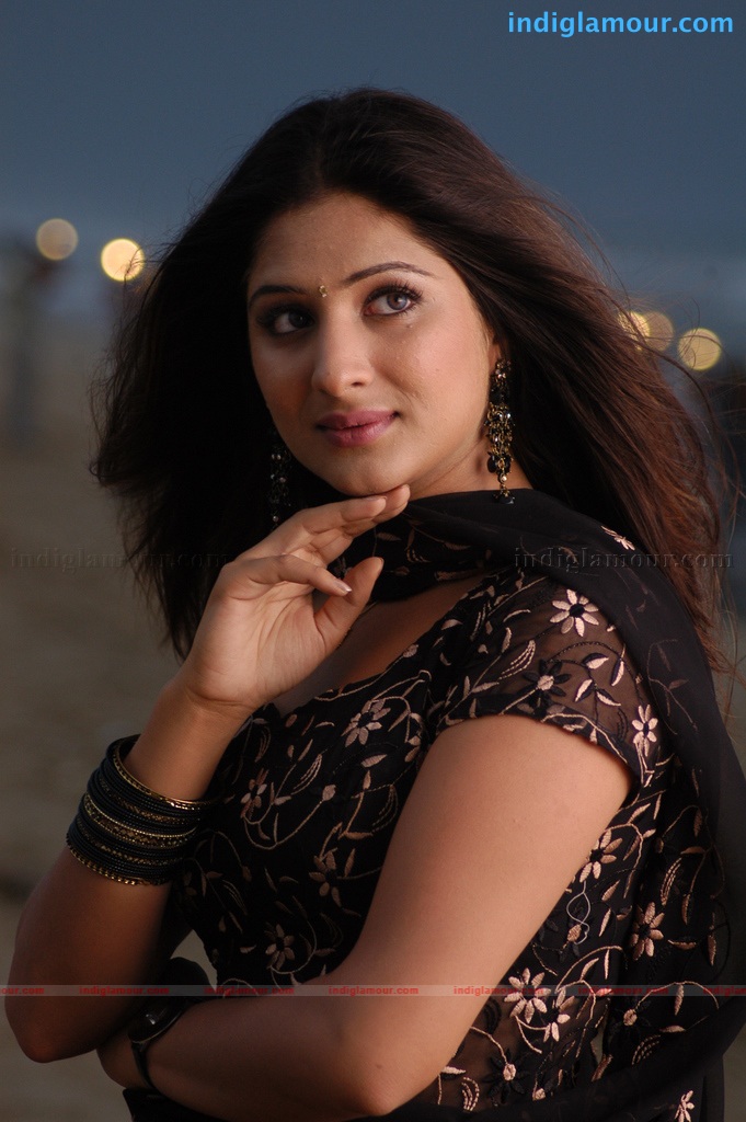 Gowri Munjal Actress hd photo