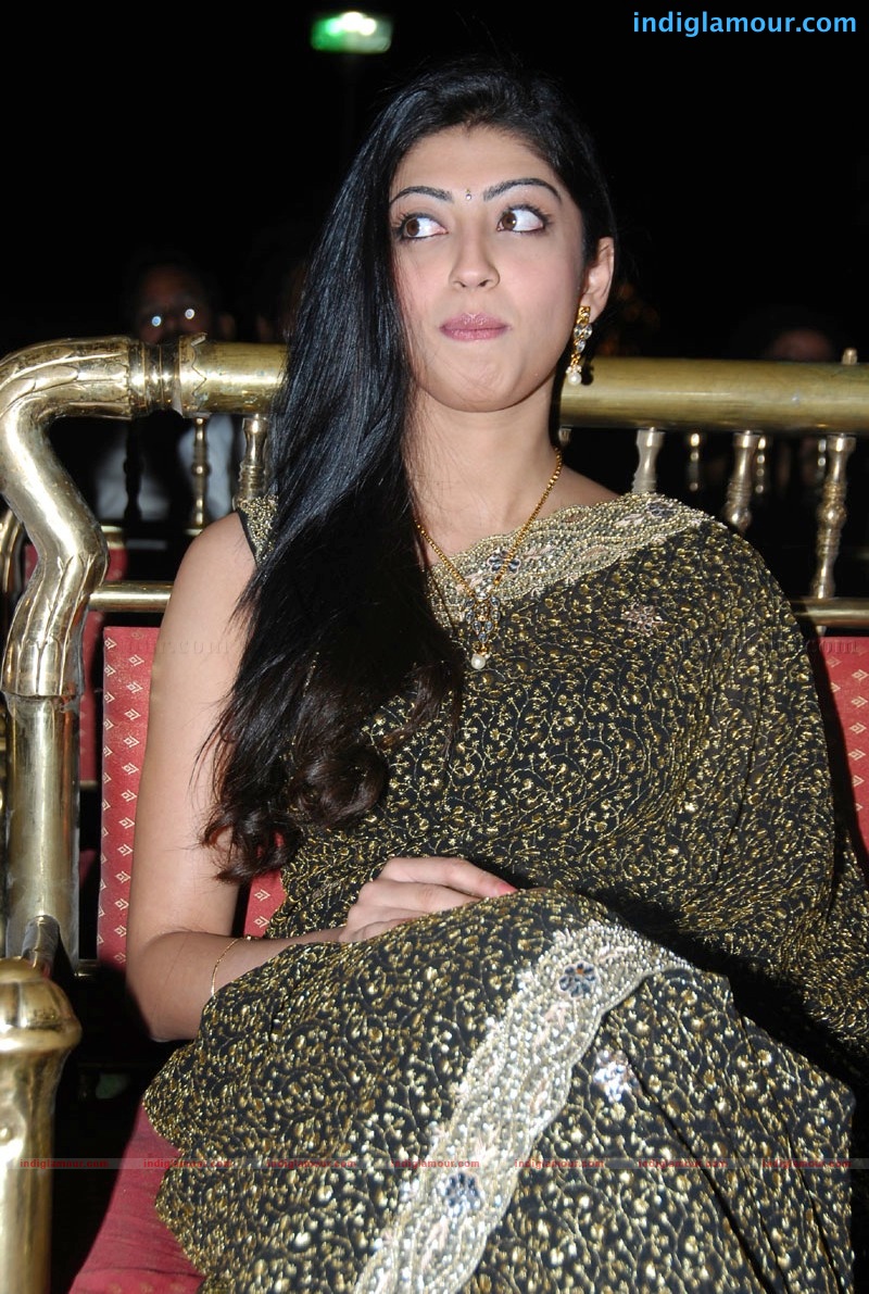 Pranitha Actress hd photo