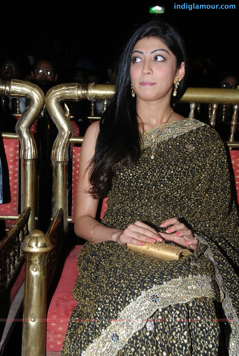 Pranitha Actress hd photo