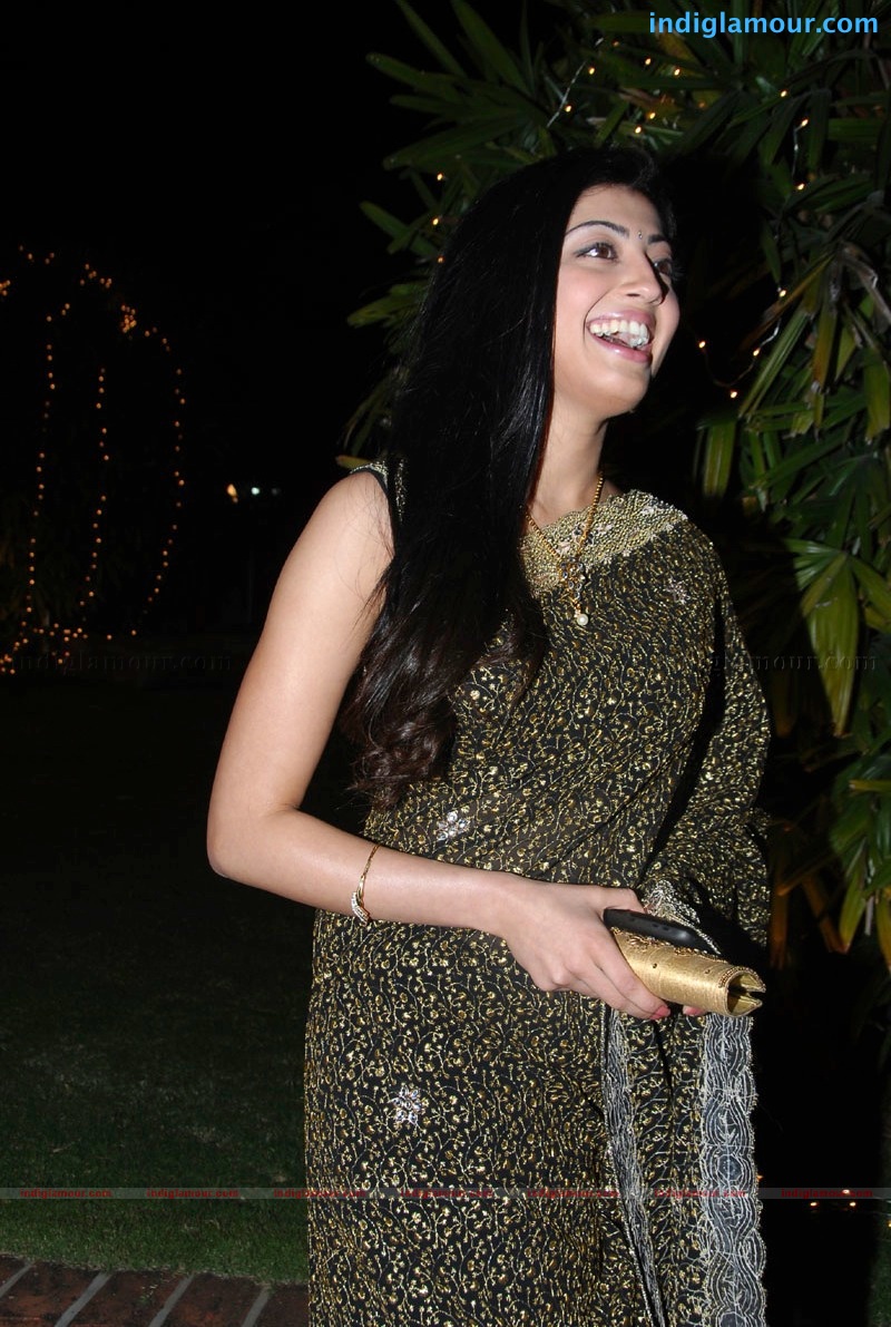 Pranitha Actress hd photo