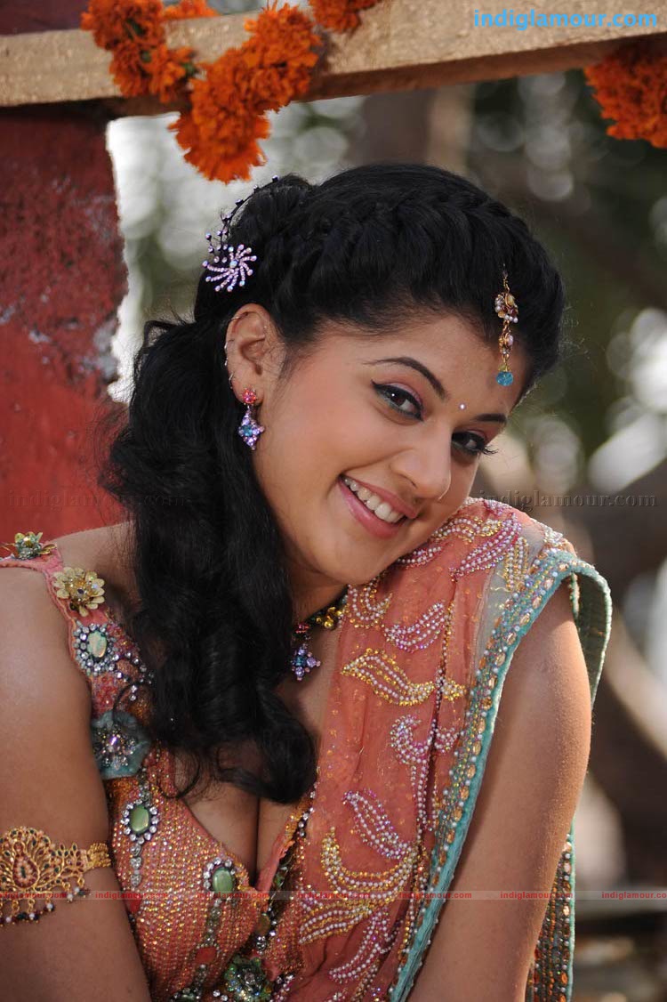 Tapsee Actress hd photo