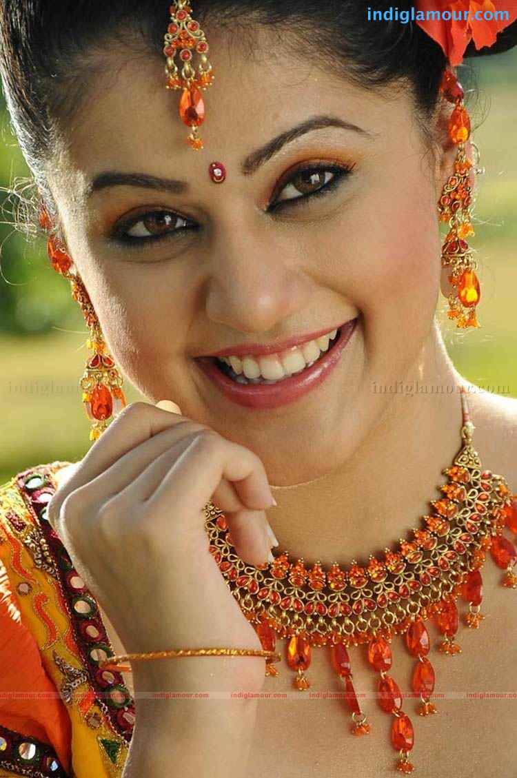 Tapsee Actress hd photo