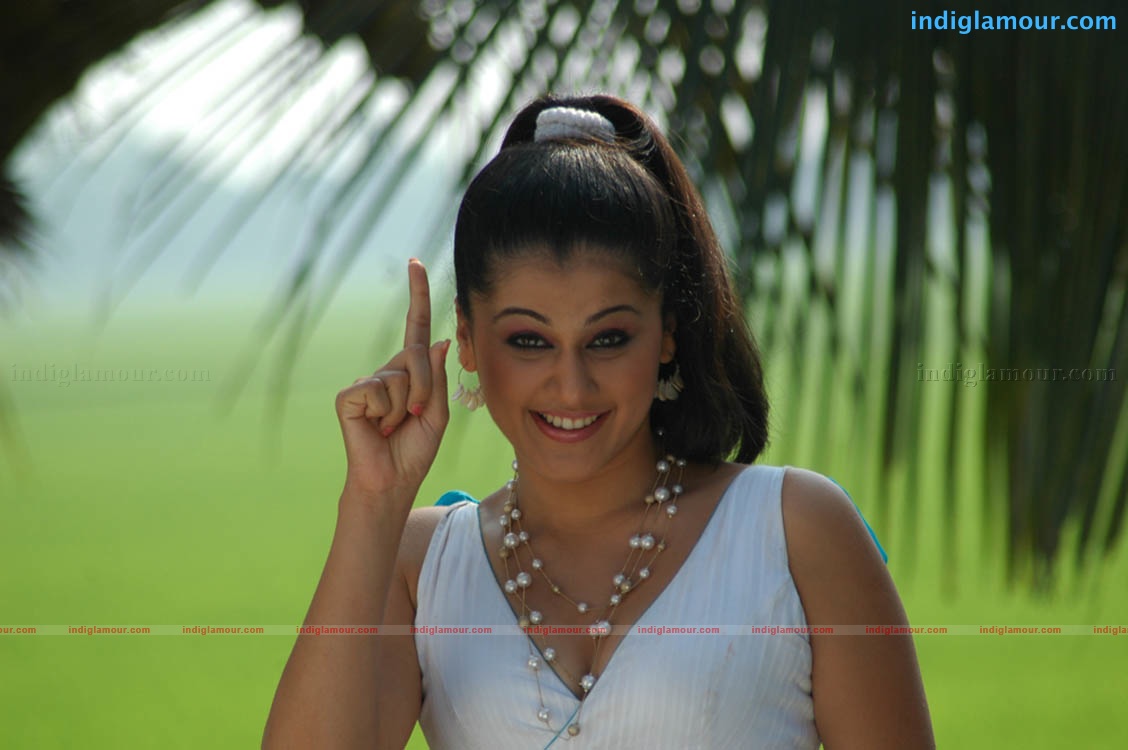 Tapsee Actress hd photo