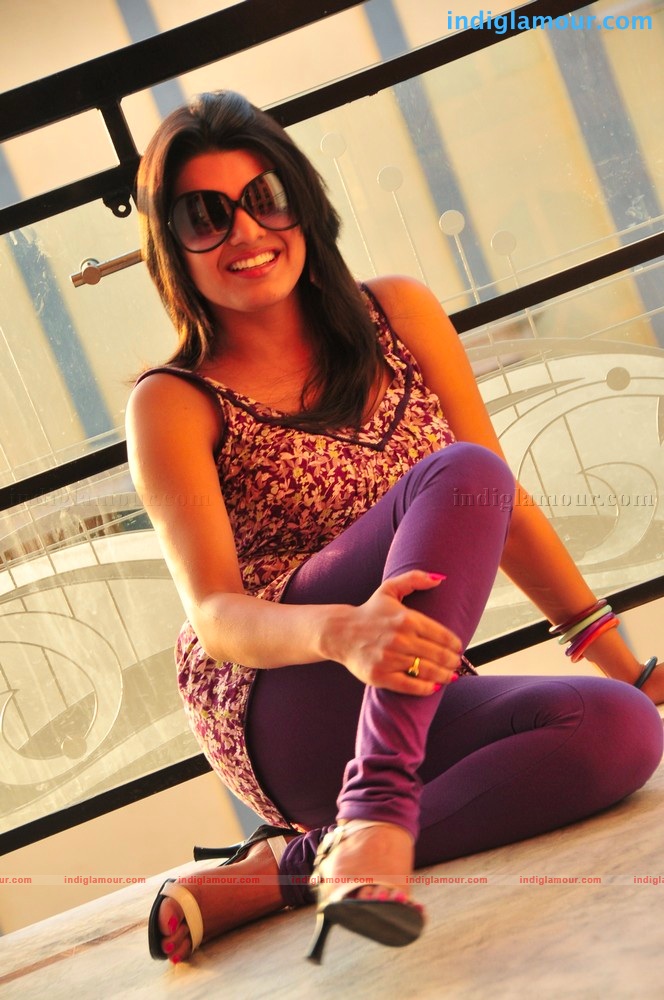 Tashu Kaushik Actress hd photo