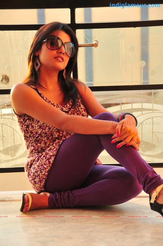 Tashu Kaushik Actress hd photo