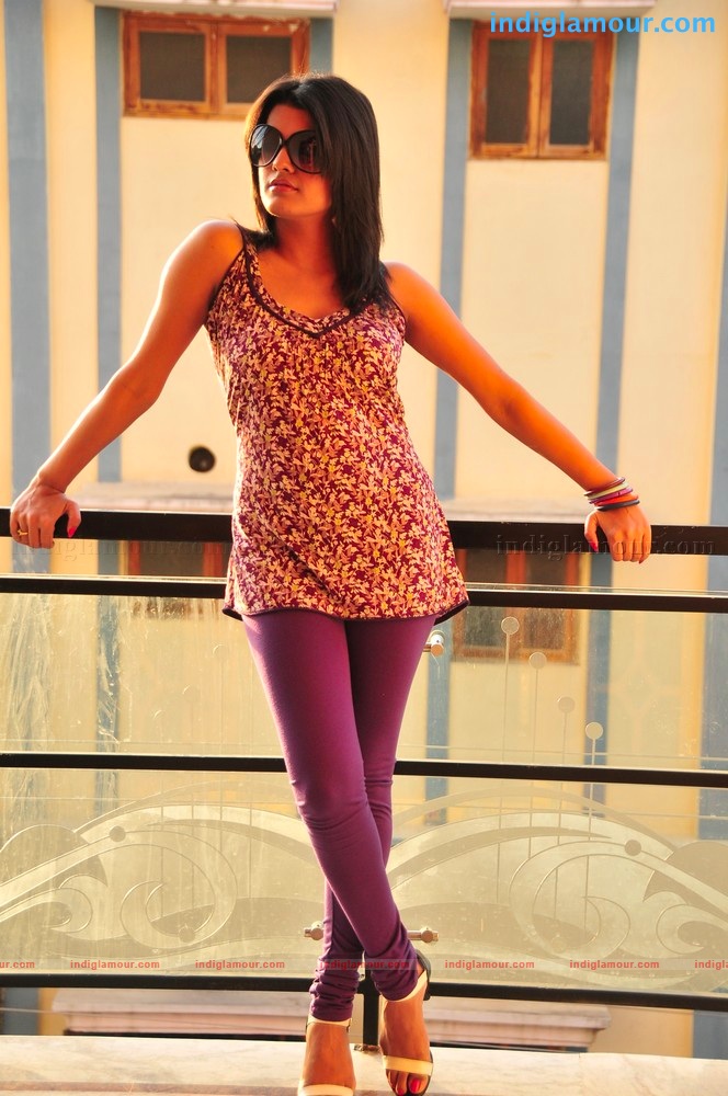 Tashu Kaushik Actress hd photo