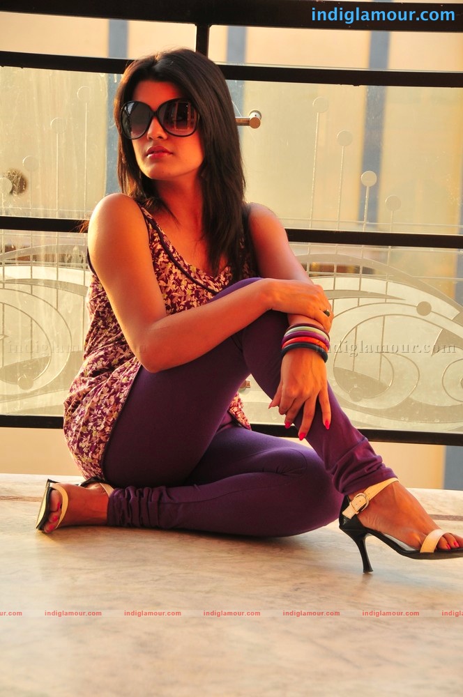 Tashu Kaushik Actress hd photo
