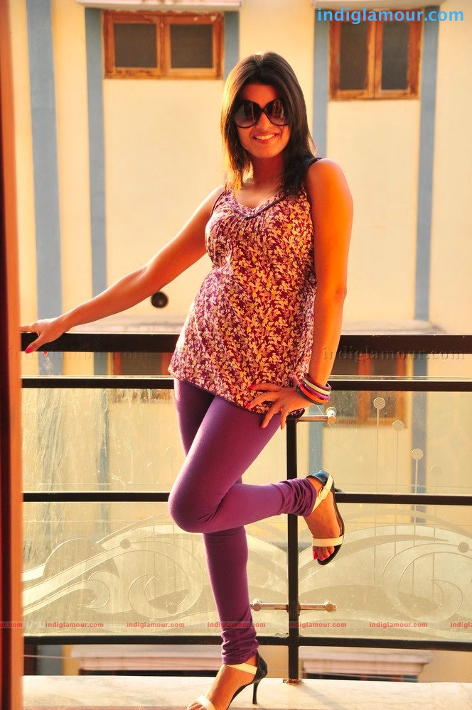 Tashu Kaushik Actress hd photo