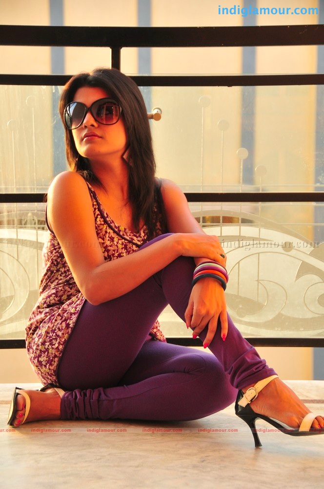 Tashu Kaushik Actress hd photo
