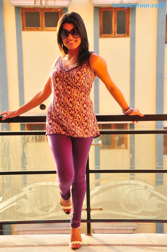 Tashu Kaushik Actress hd photo