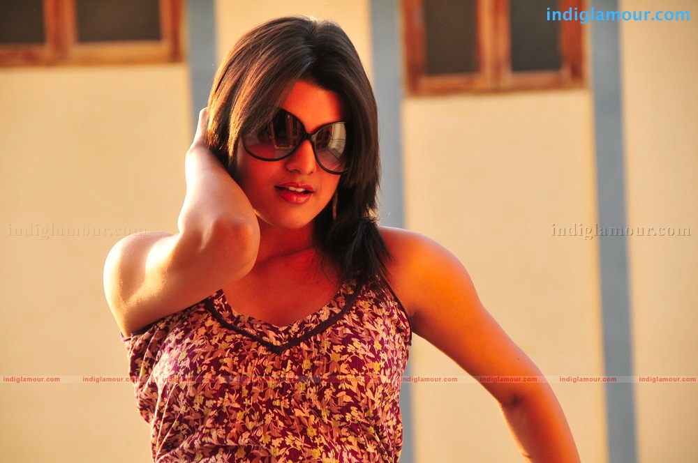 Tashu Kaushik Actress hd photo