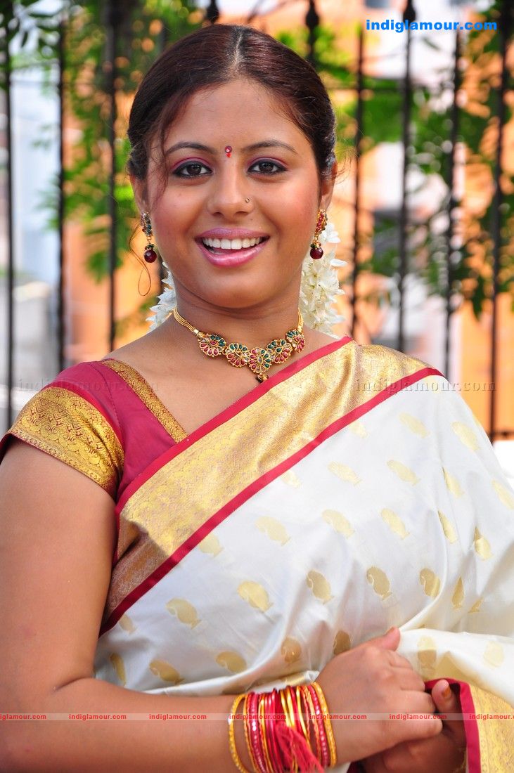 Sunakshi Actress hd photo