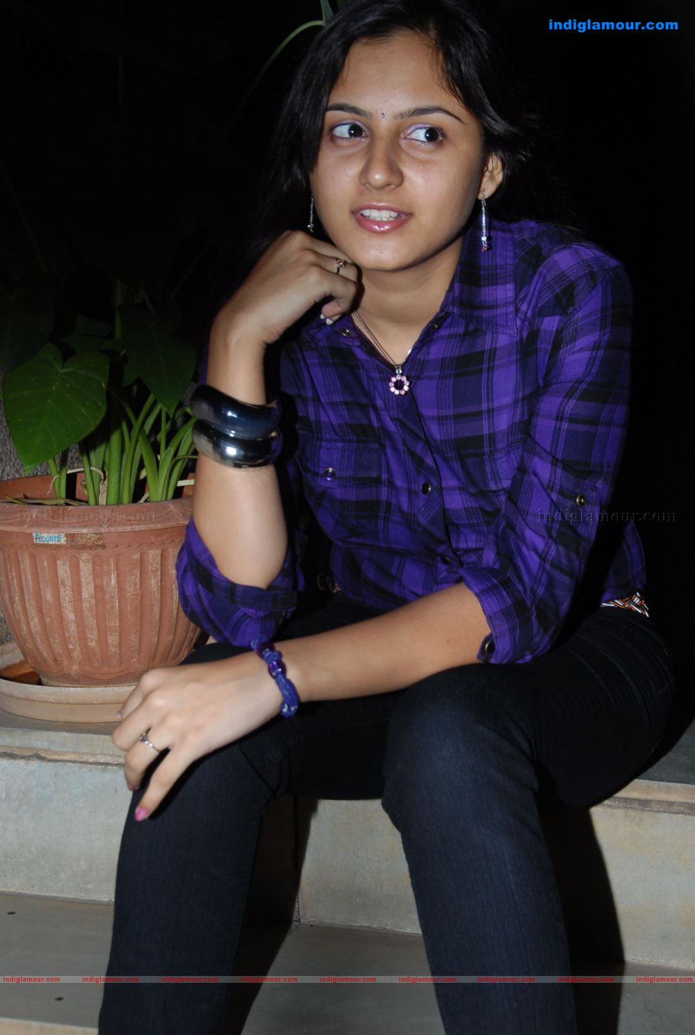 Deepthi Actress hd photo