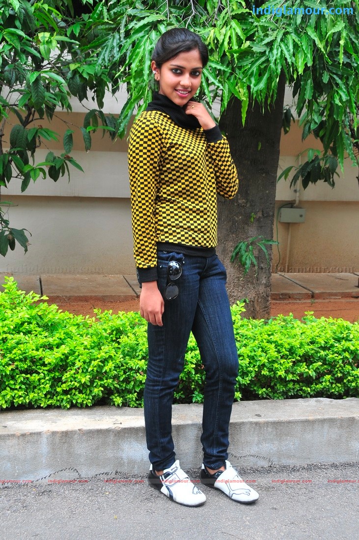 Amala Paul Actress hd photo