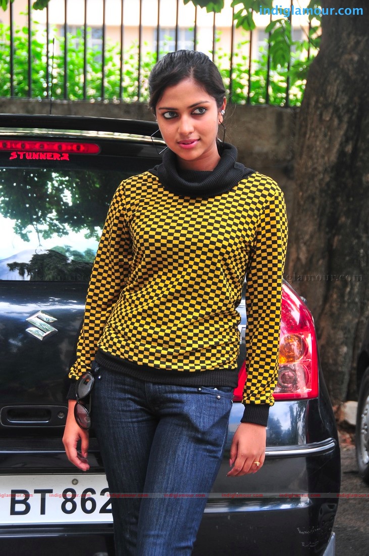 Amala Paul Actress hd photo