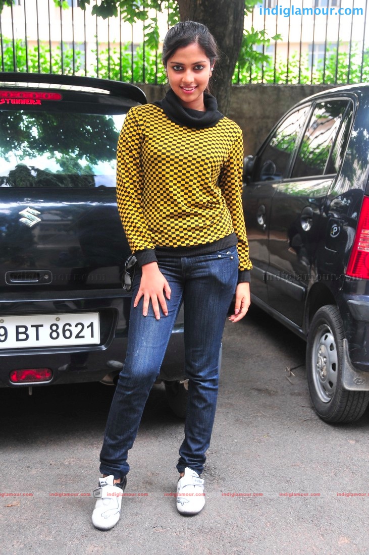 Amala Paul Actress hd photo