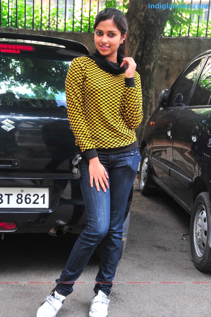 Amala Paul Actress hd photo