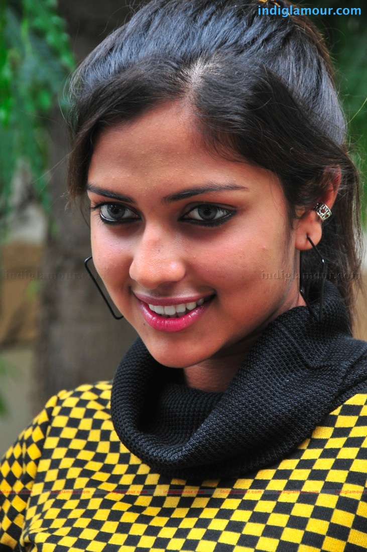 Amala Paul Actress hd photo