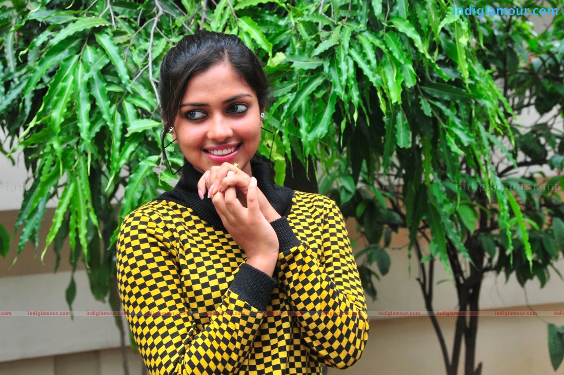 Amala Paul Actress hd photo