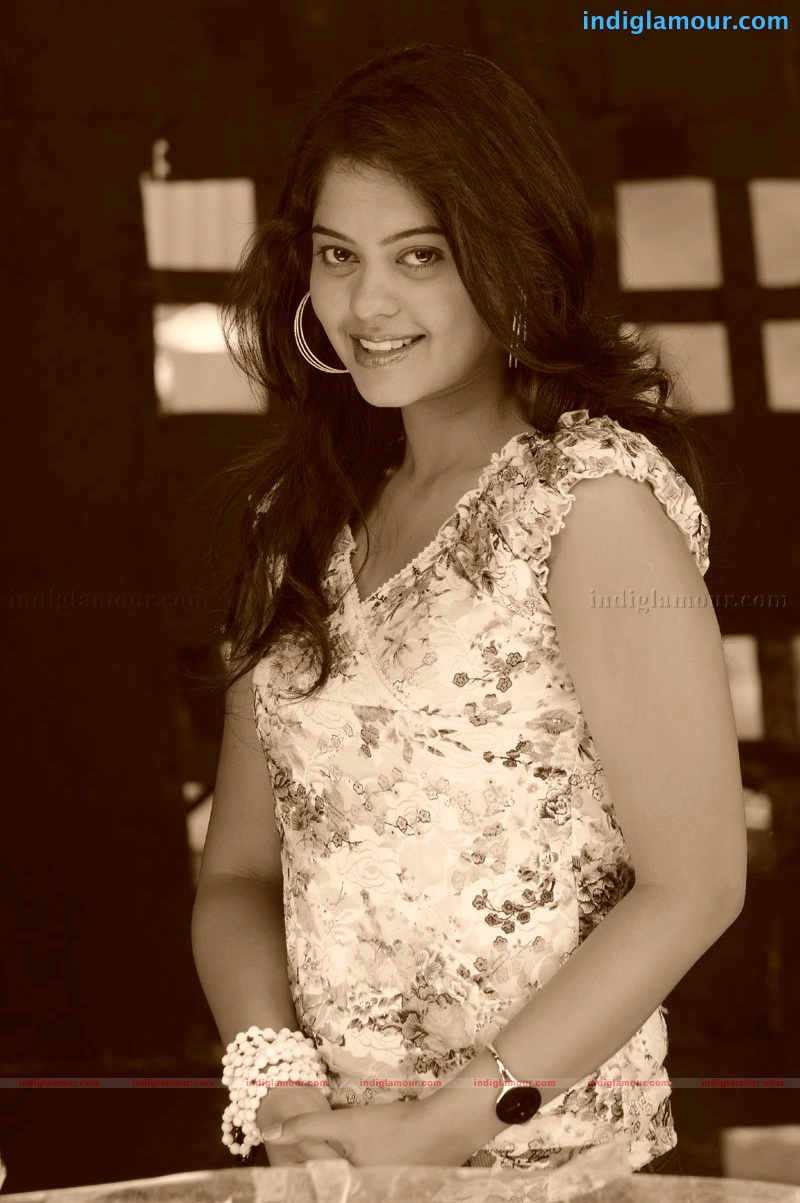 Bindhu Madhavi Actress hd photo