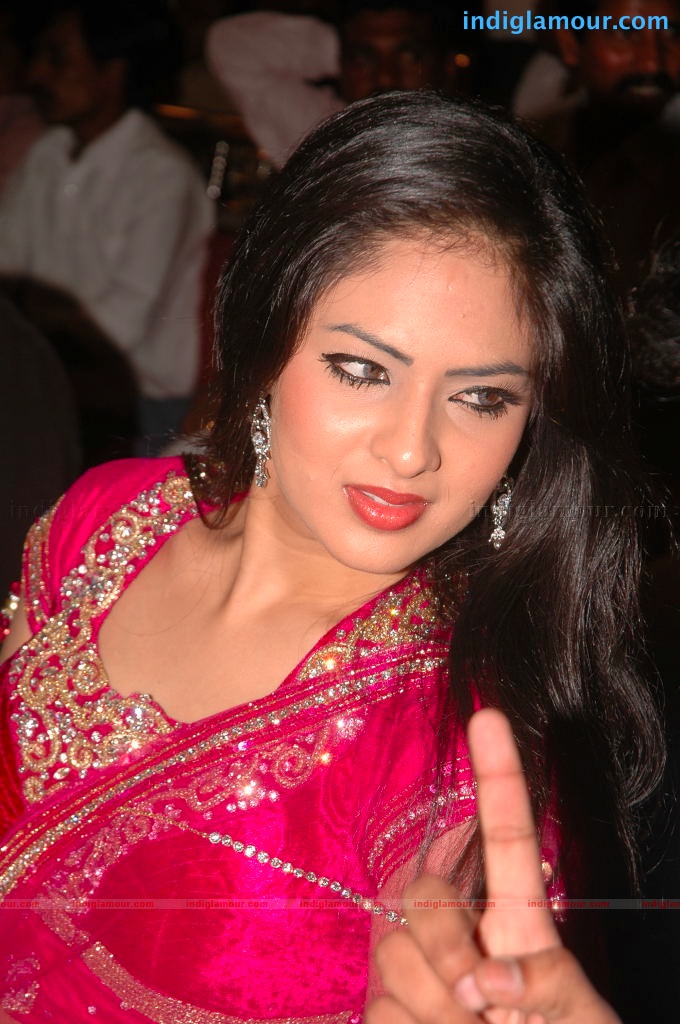 Nikesha Patel Actress hd photo