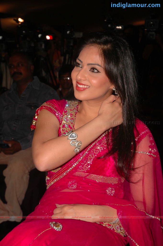Nikesha Patel Actress hd photo