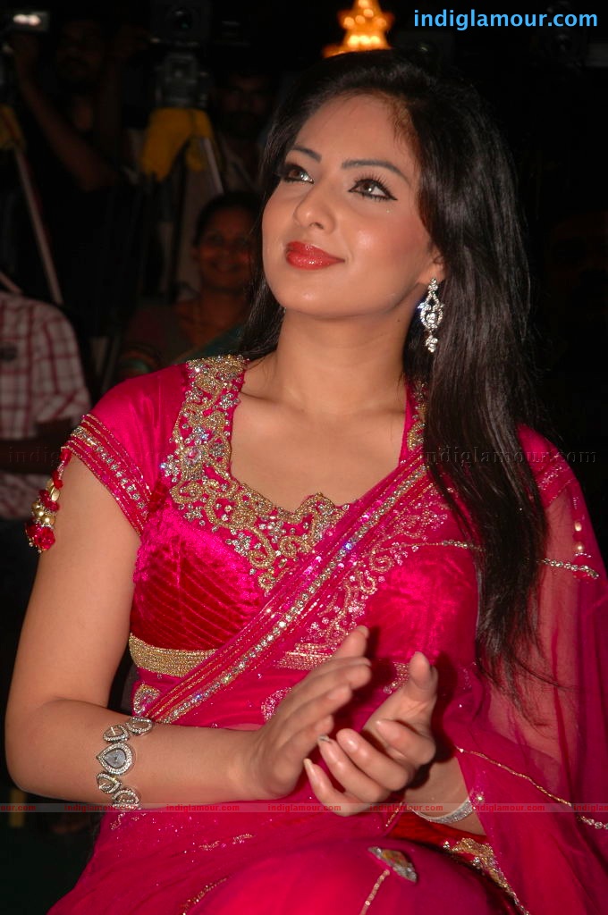 Nikesha Patel Actress hd photo