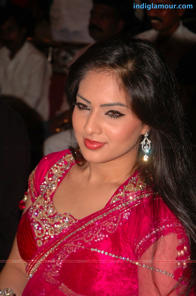 Nikesha Patel Actress hd photo