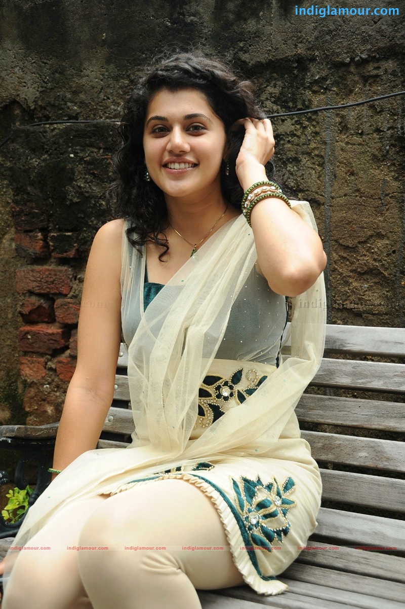 Tapsee Actress hd photo