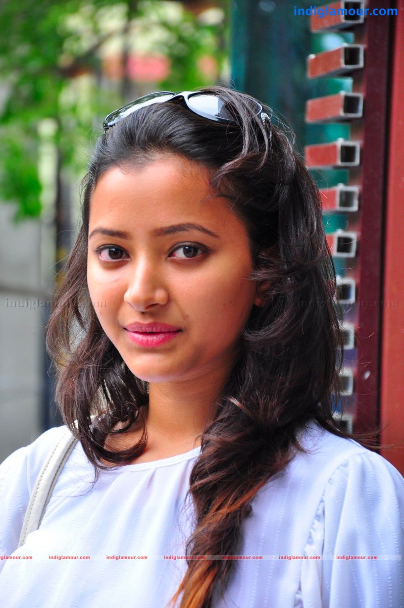 Shweta Basu Prasad Actress hd photo