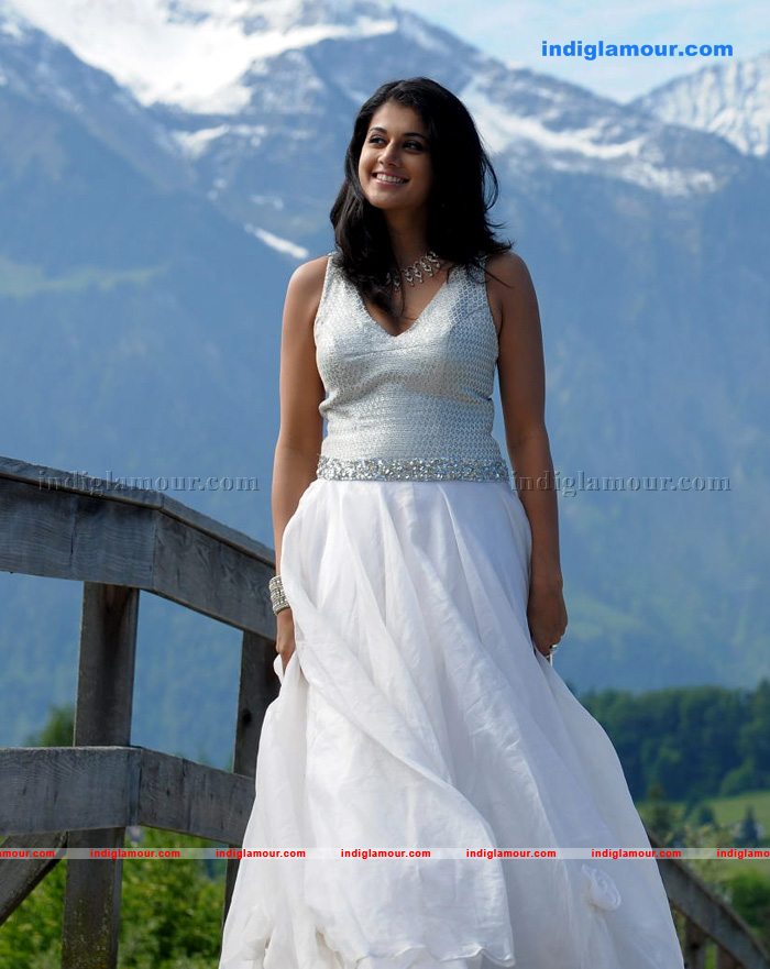 Tapsee Actress hd photo