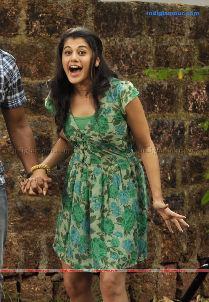 Tapsee Actress hd photo