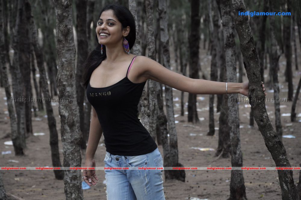 Bindhu Madhavi Actress hd photo
