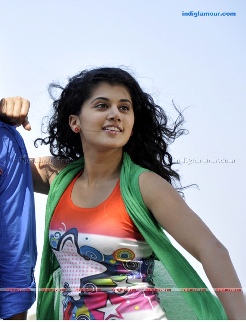 Tapsee Actress hd photo