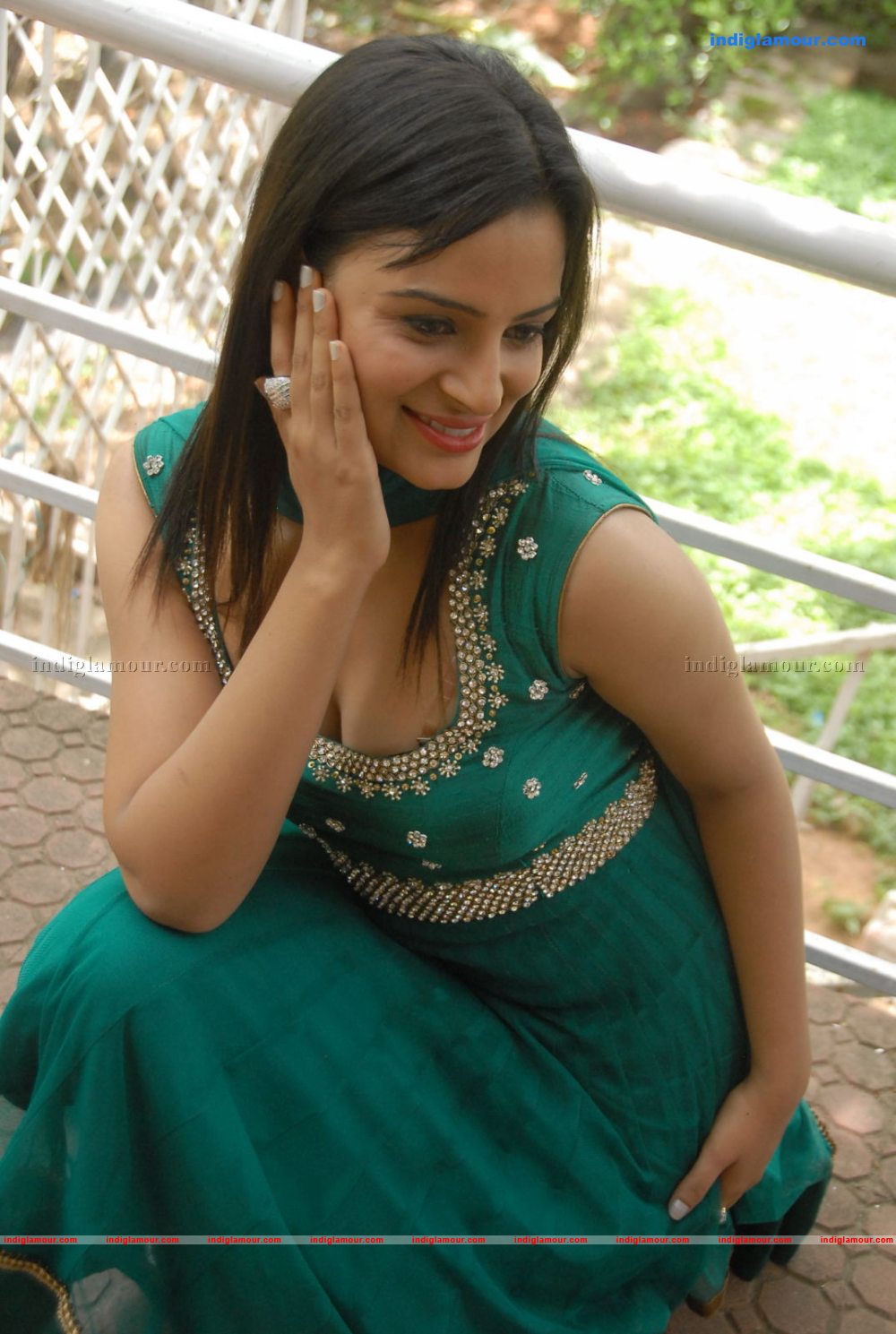 Anuhya Actress hd photo
