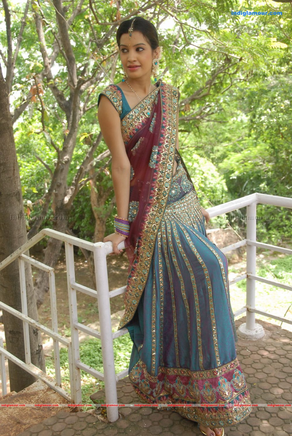 Diksha Panth Actress hd photo